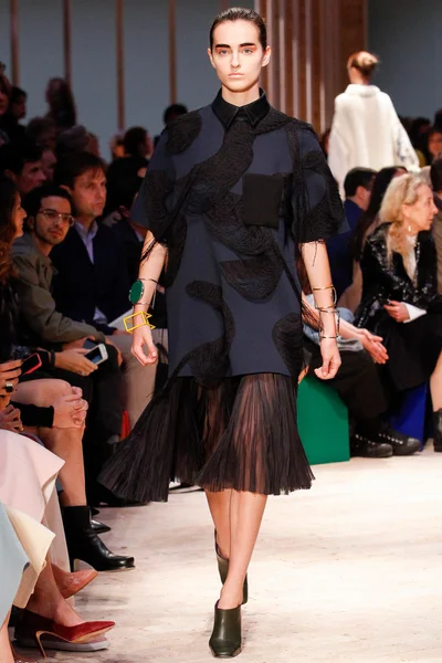 Look 37